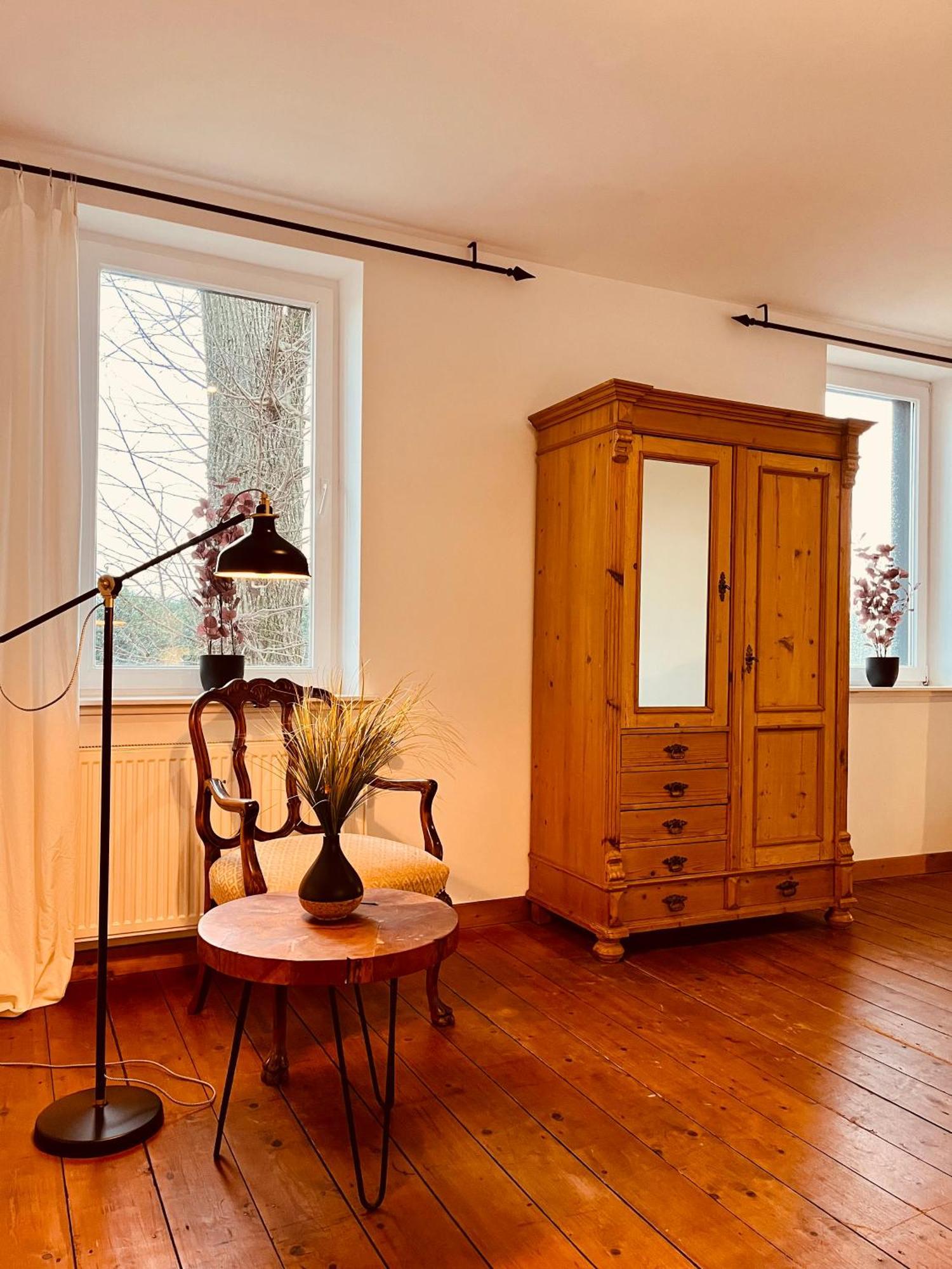 B E D & A G E D E S I G N -Extra Large- Wunderschoene Komplette Wohnung Mit Viel Platz & 4 Schlafzimmer B E D & A G E D E S I G N -Small- Wunderschoenes Zimmer Mit Bad Rechnungserstellung Fuer Geschaeftsreisende & Firmen Hünxe Esterno foto
