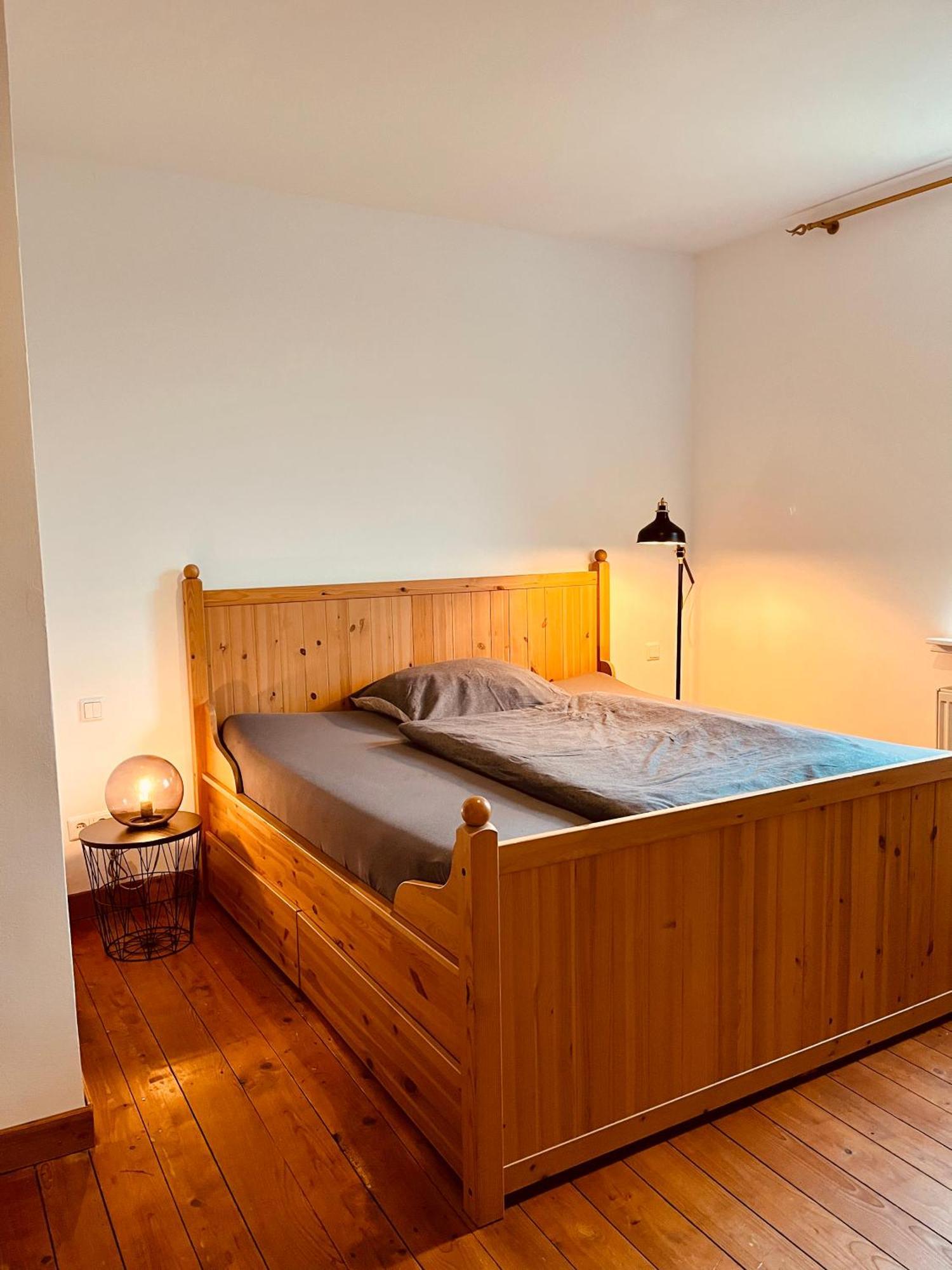 B E D & A G E D E S I G N -Extra Large- Wunderschoene Komplette Wohnung Mit Viel Platz & 4 Schlafzimmer B E D & A G E D E S I G N -Small- Wunderschoenes Zimmer Mit Bad Rechnungserstellung Fuer Geschaeftsreisende & Firmen Hünxe Esterno foto